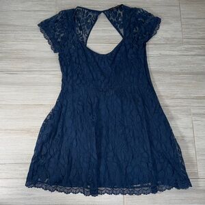 Abercrombie & Fitch Navy Lace Square Dress Large 
Lined dressy or casual